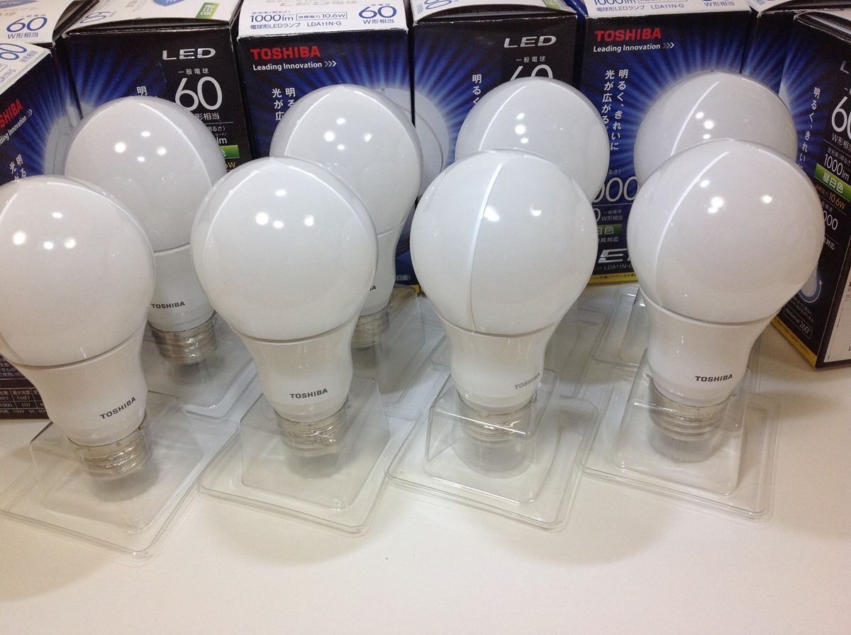 E-CORE LED電球 一般電球形 10.6W 光が広がるタイプ